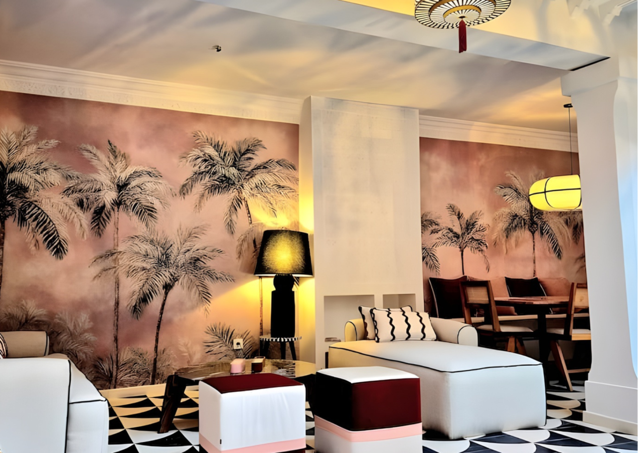 Riad de Prestige Entièrement Rénové avec Piscine à Vendre