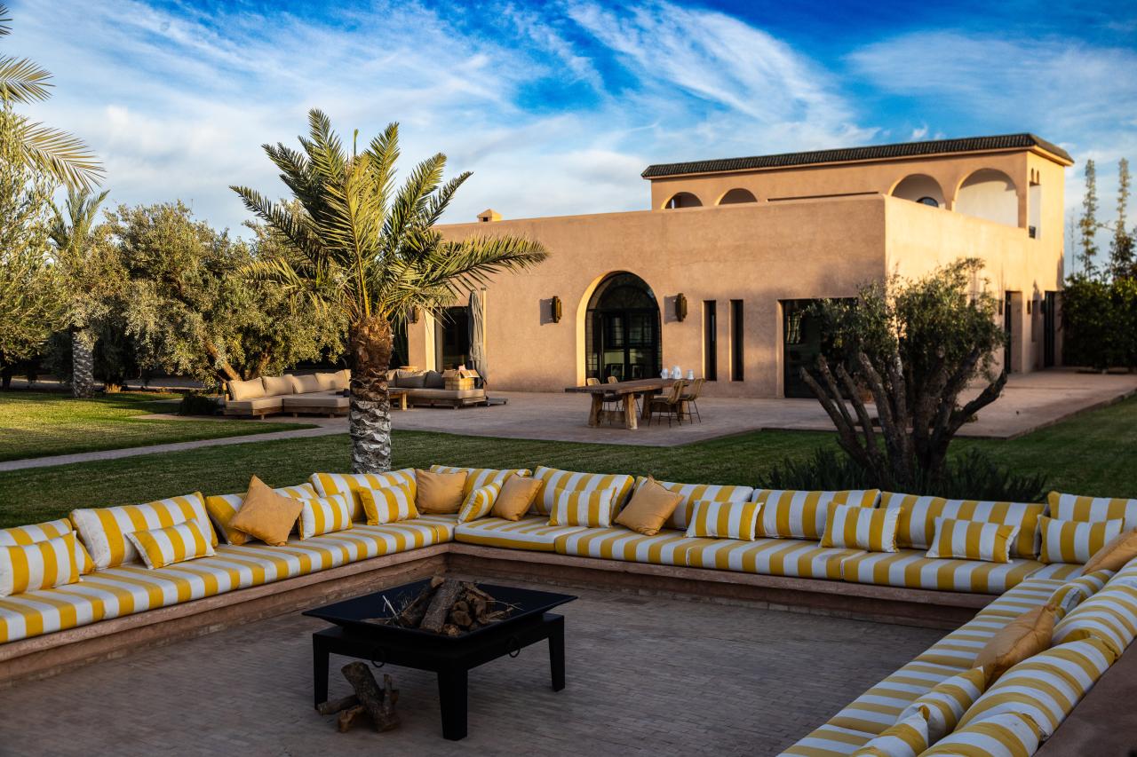 Villa Yemna – Villa de Luxe à Marrakech avec Piscine Chauffée, Terrain de Padel Privé et Vue sur les Montagnes de l’Atlas