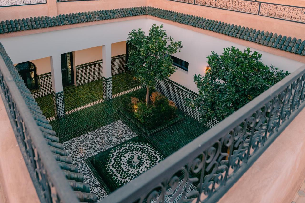 Villa Yemna – Villa de Luxe à Marrakech avec Piscine Chauffée, Terrain de Padel Privé et Vue sur les Montagnes de l’Atlas