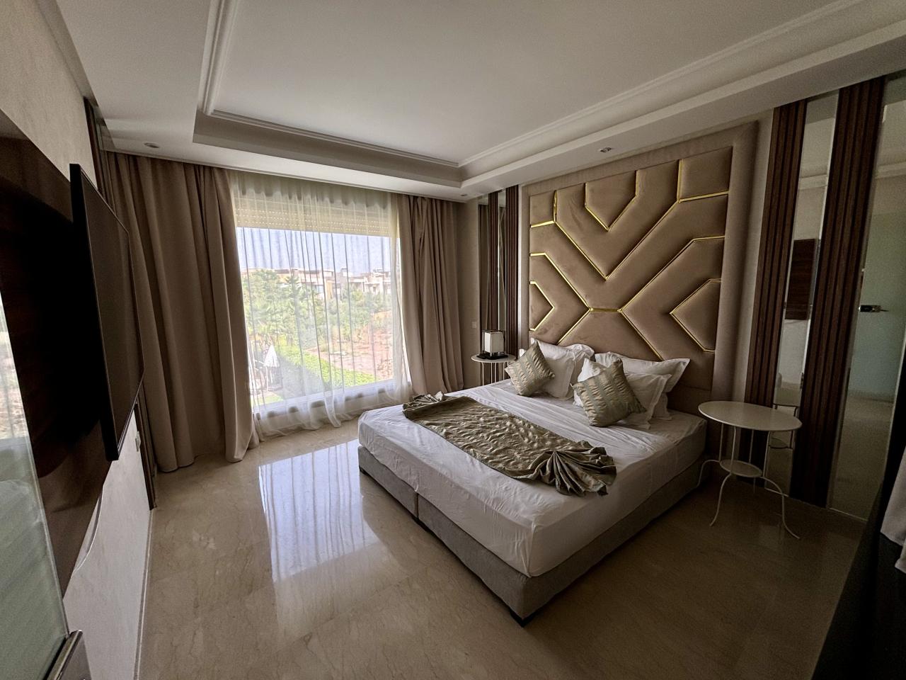 SUBLIME VILLA 5 CHAMBRES AVEC DÉPENDANCE SUR ARGAN GOLF