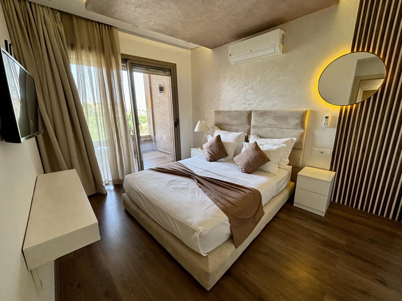 SUBLIME VILLA 5 CHAMBRES AVEC DÉPENDANCE SUR ARGAN GOLF