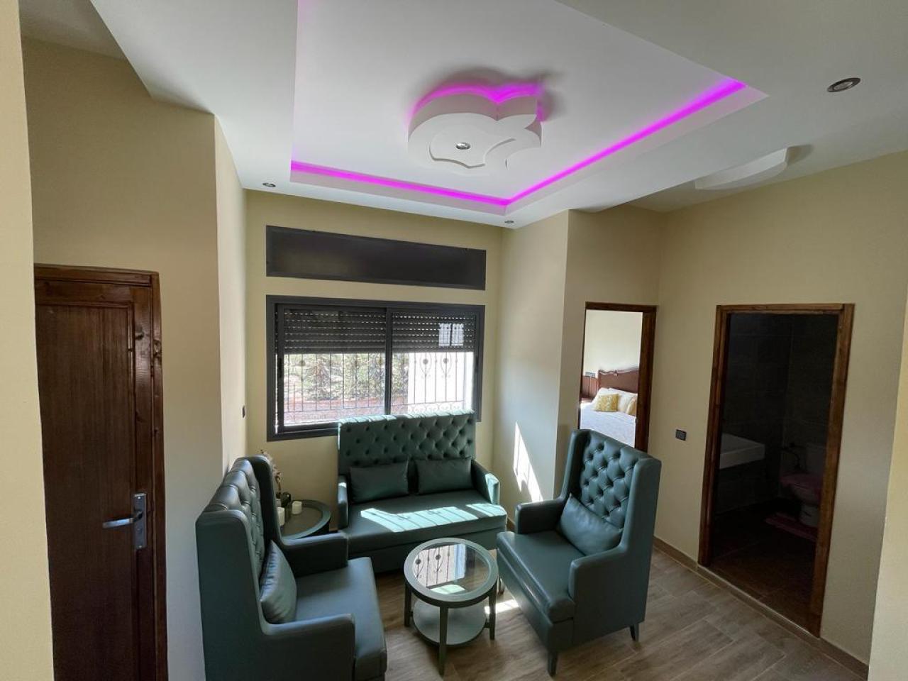 Belle Villa à Vendre Sur La Route De Fès