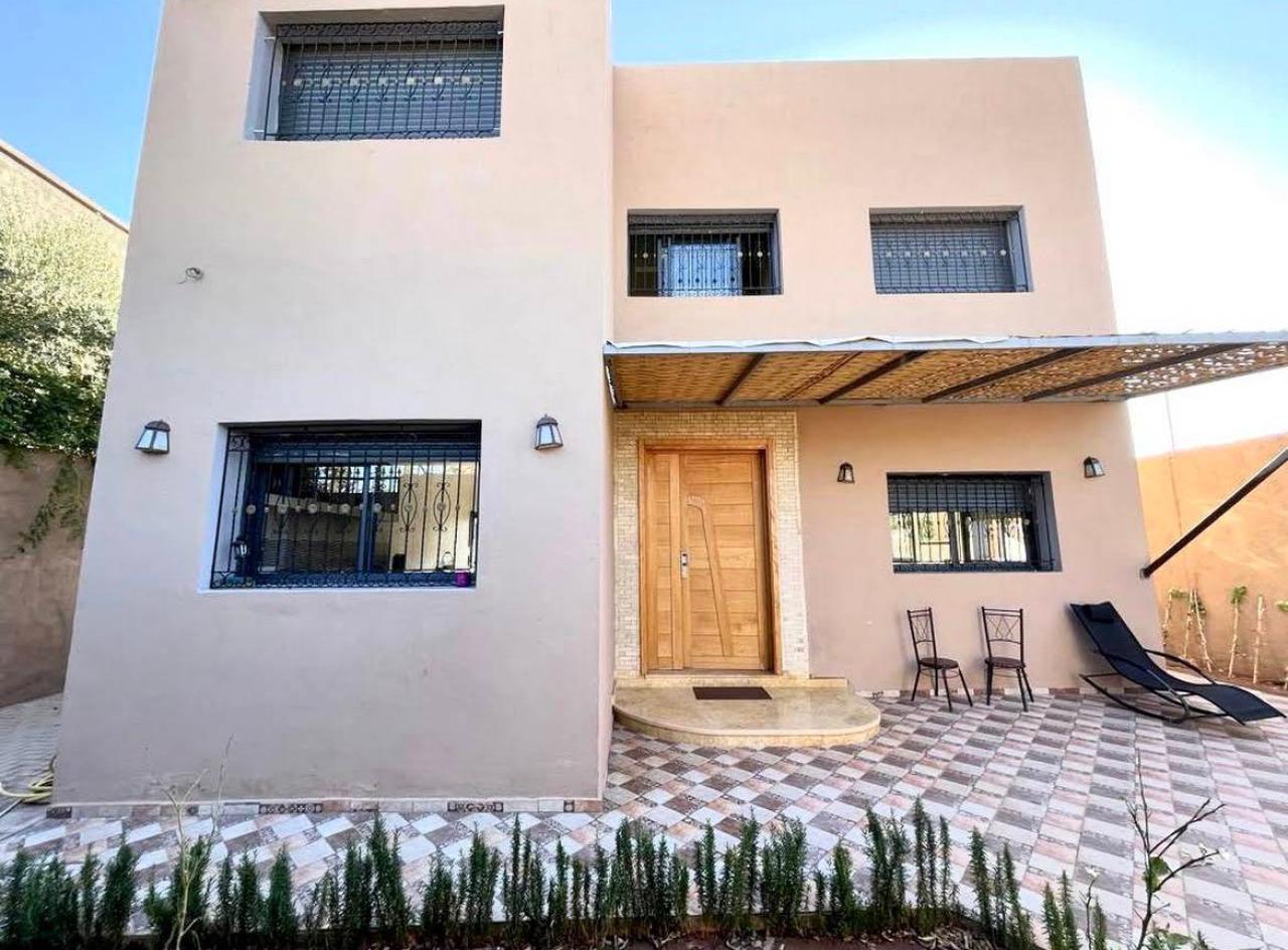 Belle Villa à Vendre Sur La Route De Fès