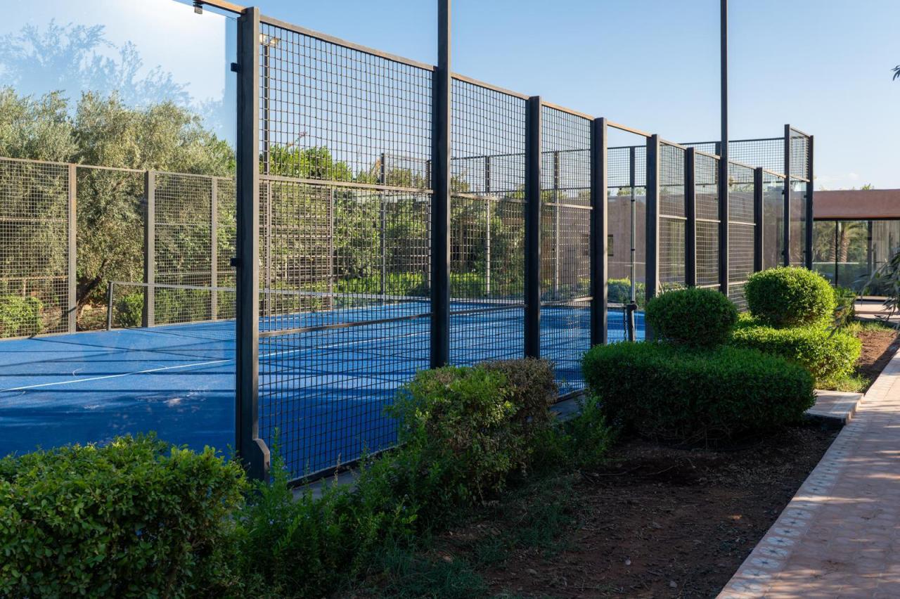 Villa Yemna – Villa de Luxe à Marrakech avec Piscine Chauffée, Terrain de Padel Privé et Vue sur les Montagnes de l’Atlas