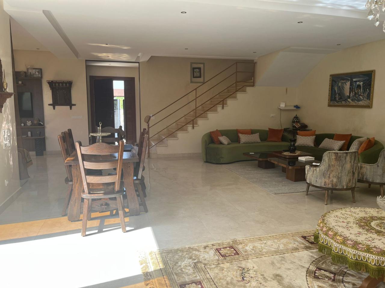 Villa 3 chambres à Vendre à Akenza