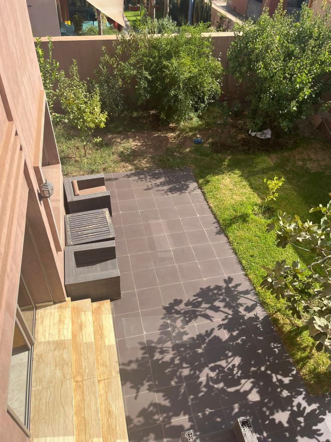 Villa 3 chambres à Vendre à Akenza