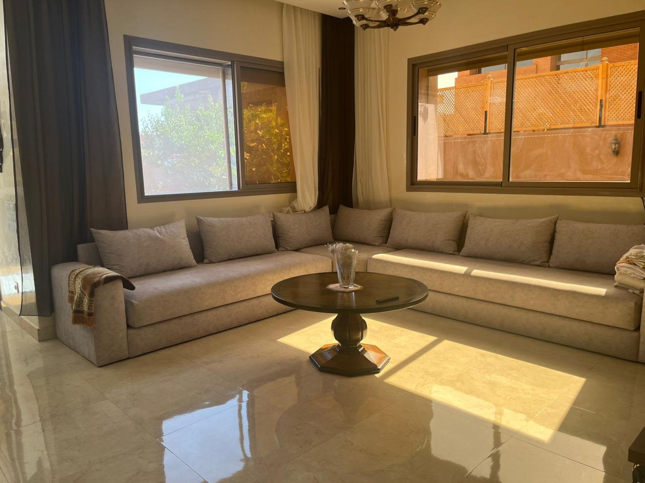 Villa 3 chambres à Vendre à Akenza