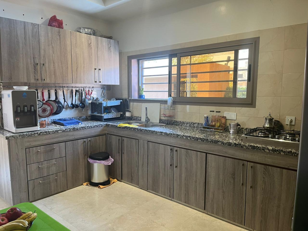 Villa 3 chambres à Vendre à Akenza