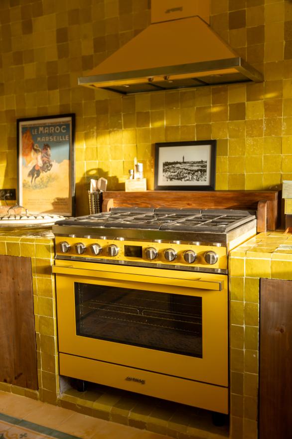 Villa Yemna – Villa de Luxe à Marrakech avec Piscine Chauffée, Terrain de Padel Privé et Vue sur les Montagnes de l’Atlas