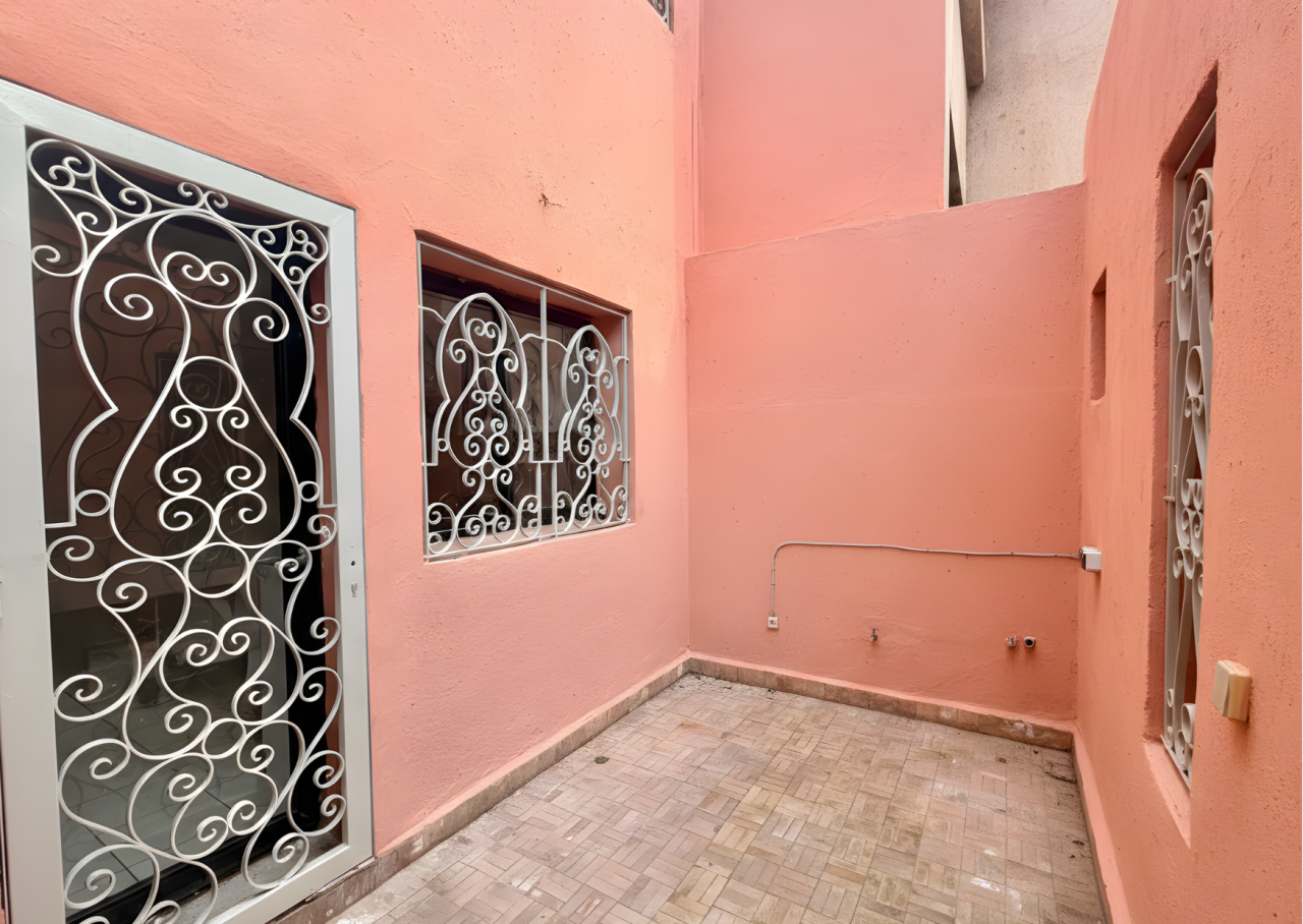 Villa Familiale avec Cheminée – Quartier Calme et Sécurisé