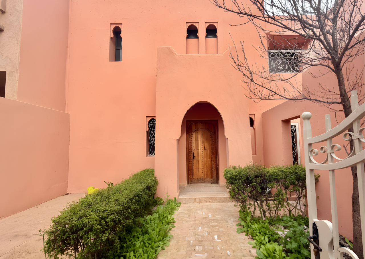 Villa Familiale avec Cheminée – Quartier Calme et Sécurisé