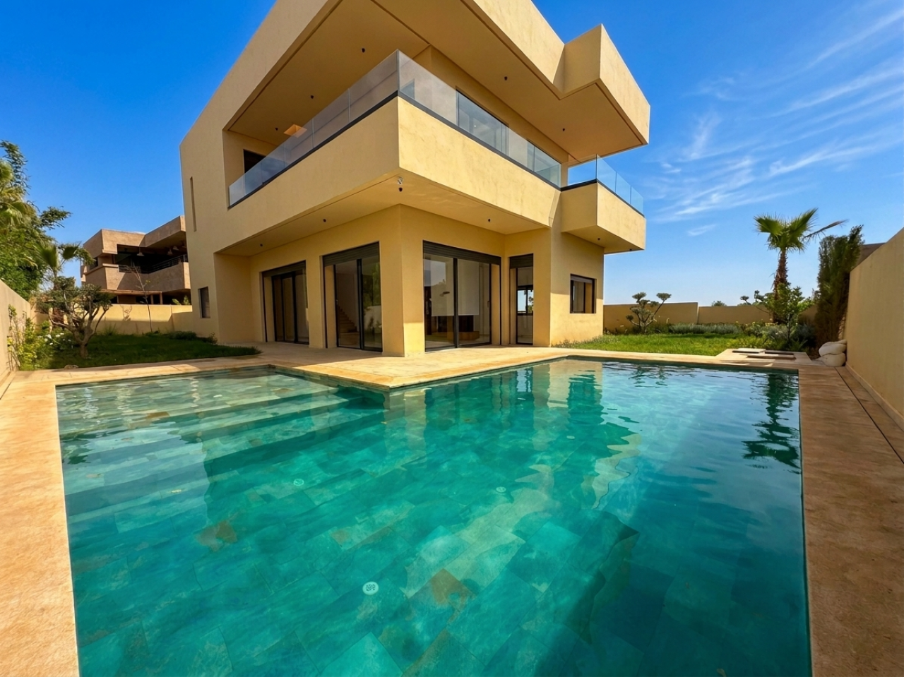 Villa moderne 5 suites à vendre à Amelkis