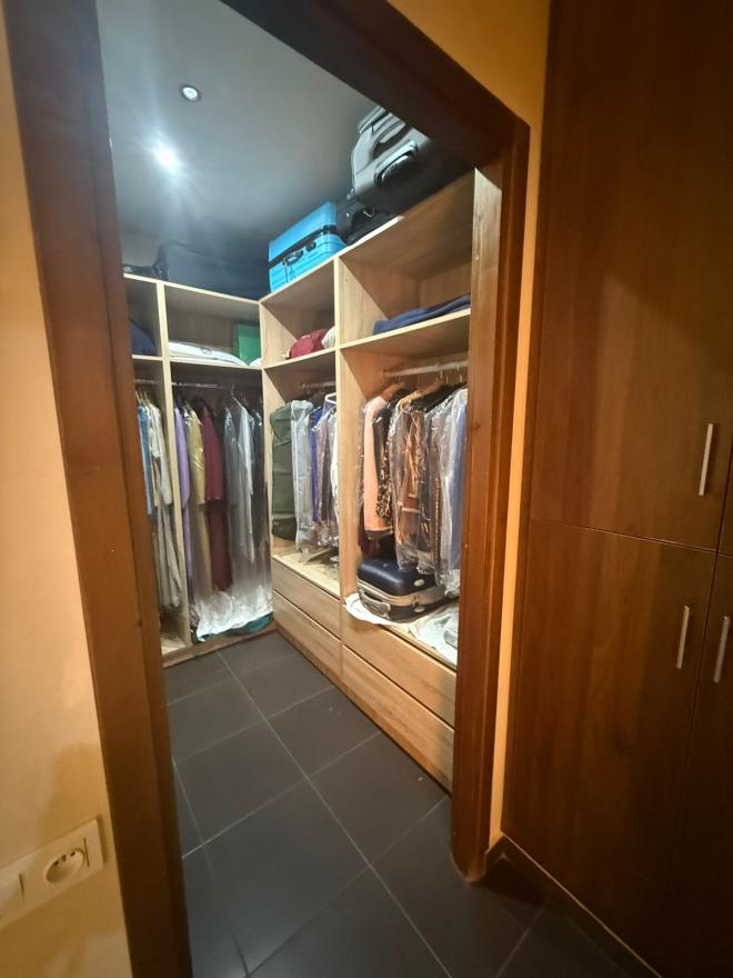 Villa 3 chambres à Vendre à Akenza