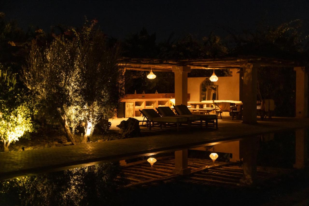 Villa Yemna – Villa de Luxe à Marrakech avec Piscine Chauffée, Terrain de Padel Privé et Vue sur les Montagnes de l’Atlas