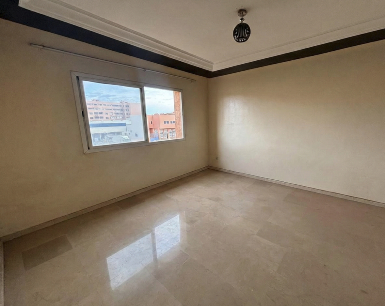 Apartment To Renovate in Hivernage Extension with Great Potential