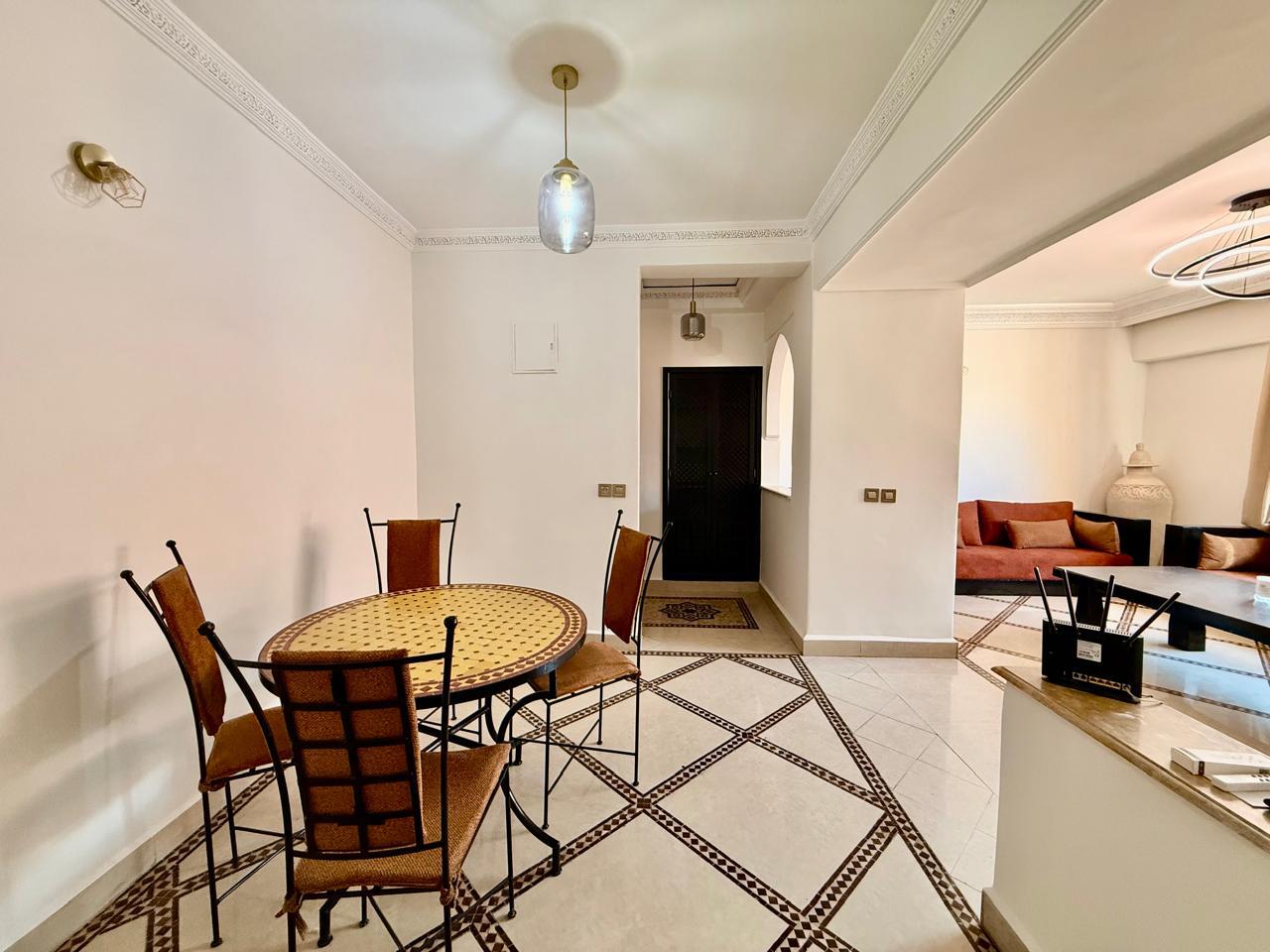 Appartement Guéliz centre dernier étage avec rooftop privé