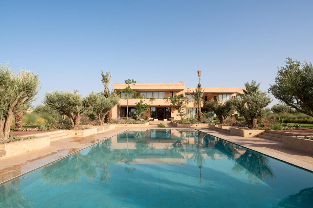 Villa 7 chambres à vendre route de fès