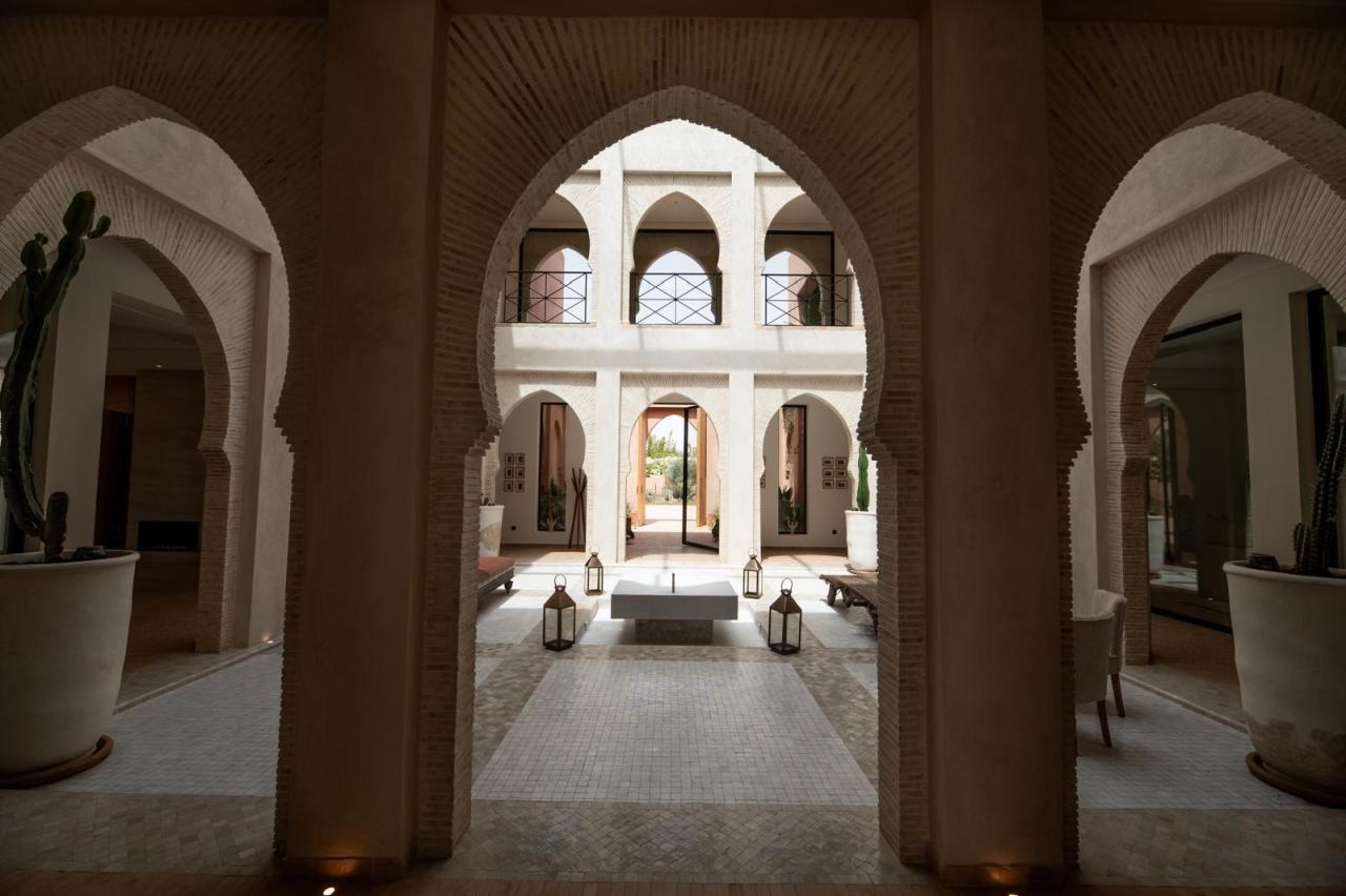 Villa 7 chambres à vendre route de fès