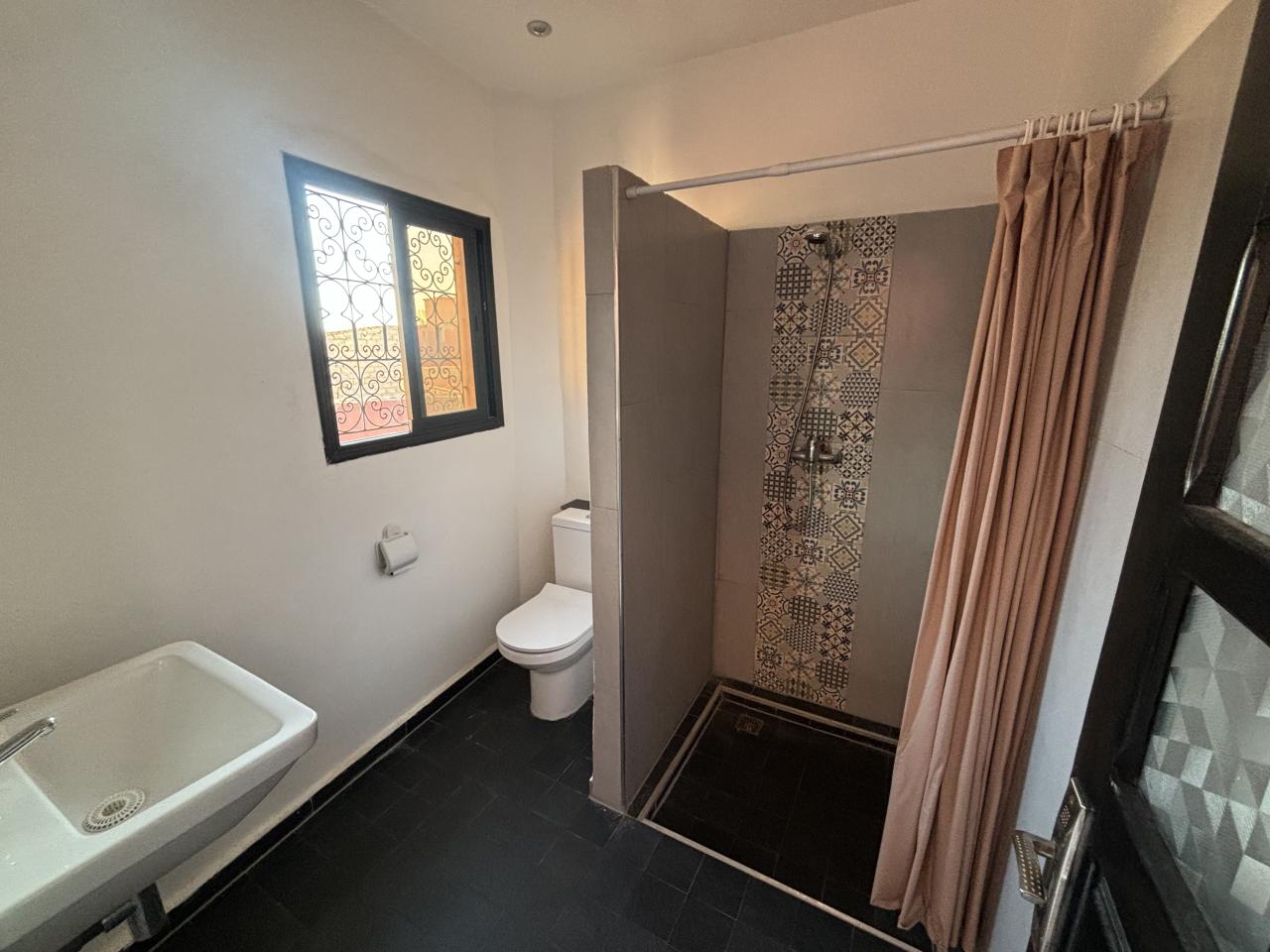 RIAD ATYPIQUE A VENDRE EN MÉDINA QUARTIER BAB DOUKALA