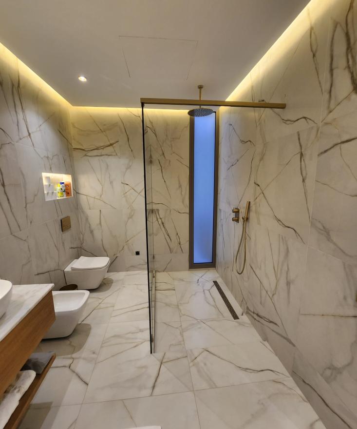 Villa Moderne Haut Standing à Louer – Piscine Chauffée Et Spa