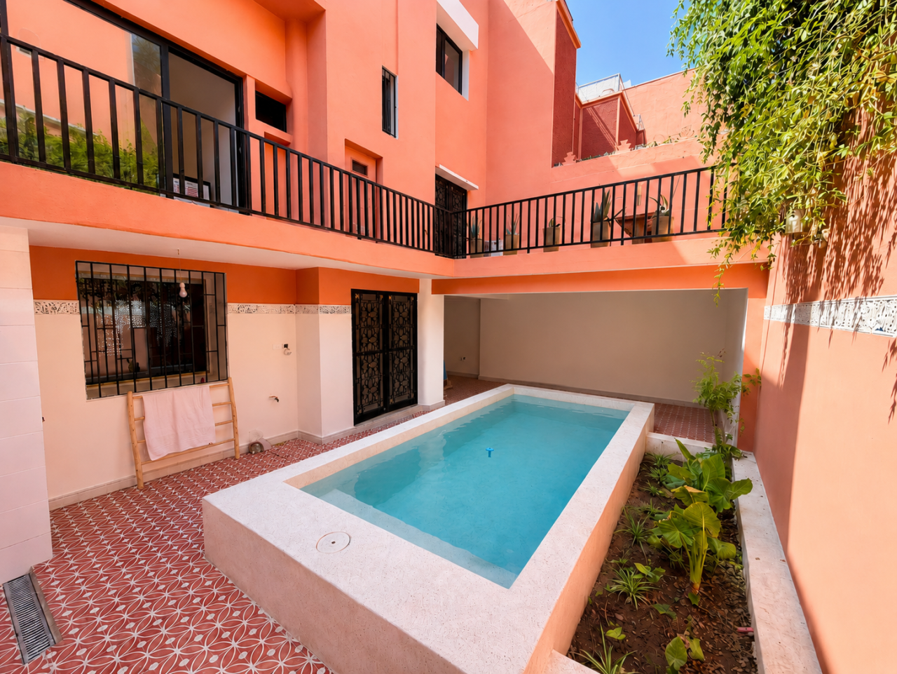 Grande Villa Familiale de 5 Chambres à Louer – Majorelle