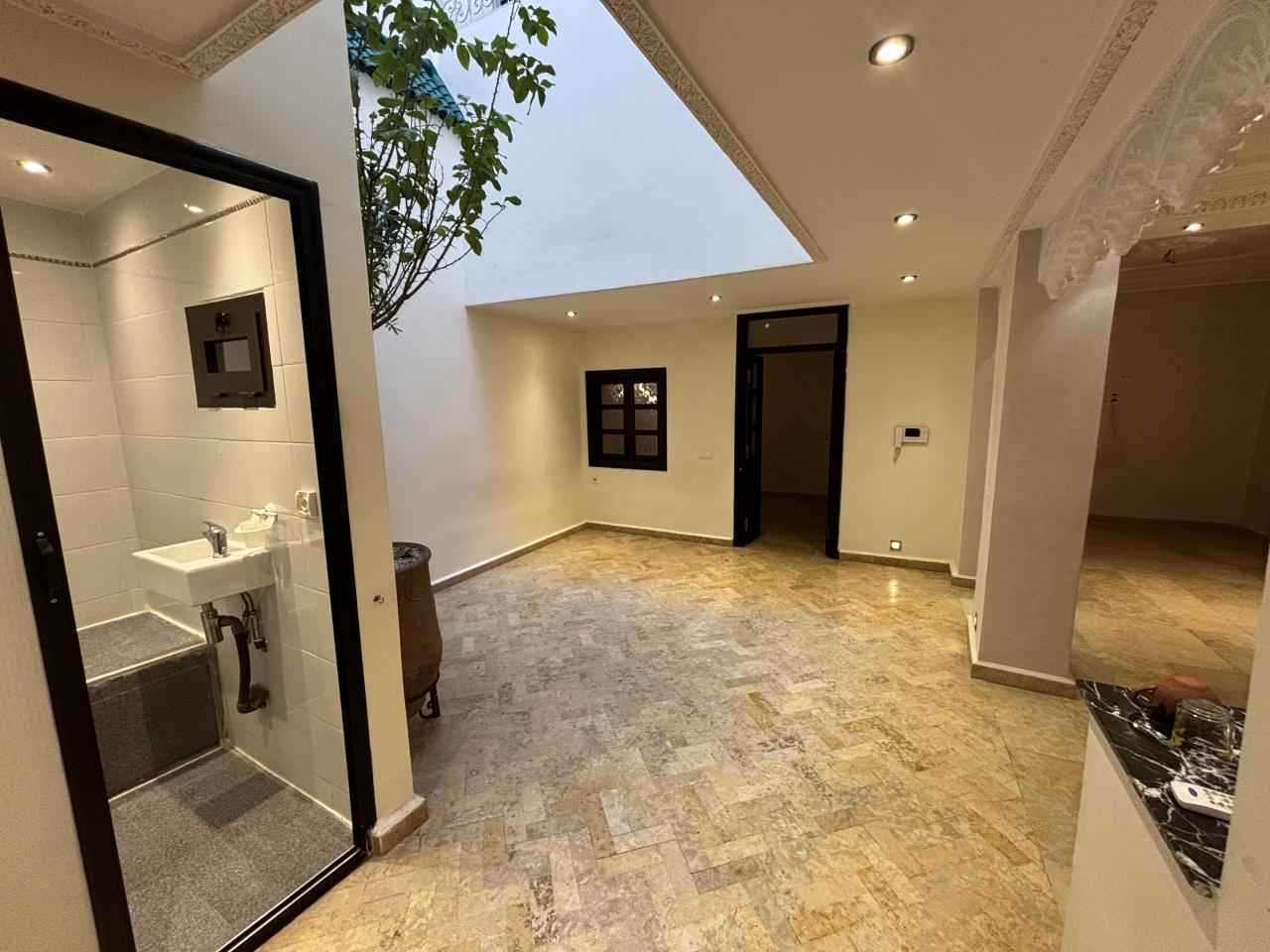 RIAD ATYPIQUE A VENDRE EN MÉDINA QUARTIER BAB DOUKALA