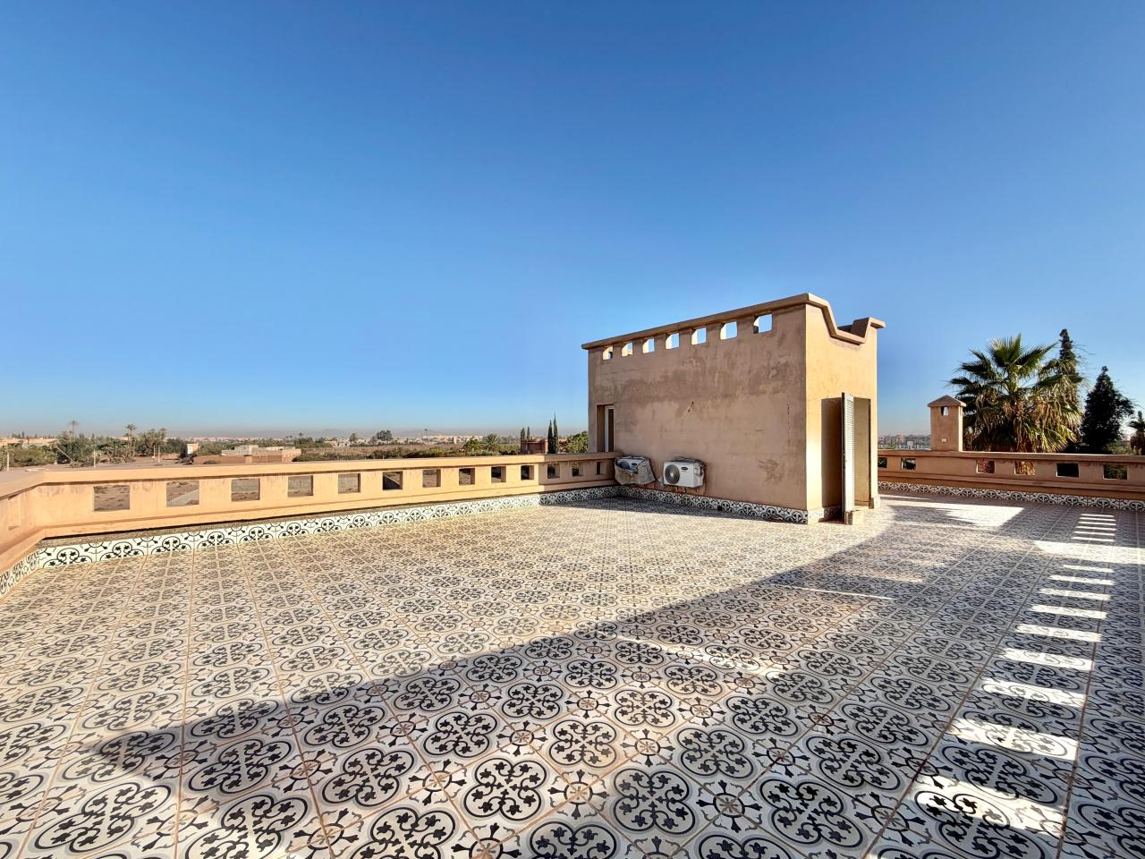 Villa Marocaine Authentique avec Hammam Et Piscine – 7 Chambres