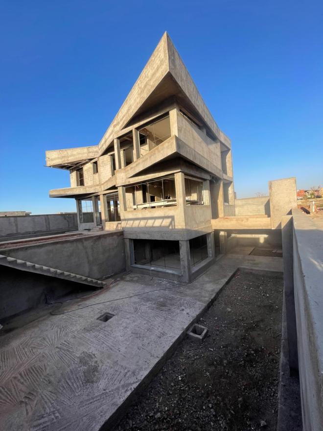 Villa semi finie à vendre Akenza