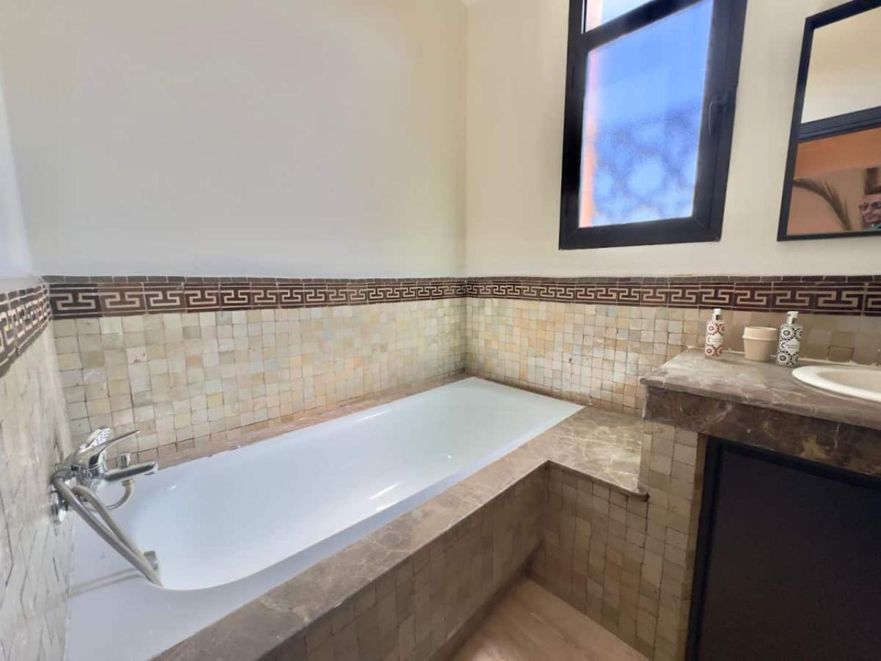 Villa Familiale avec Piscine à Louer – Atlas Golf Resort