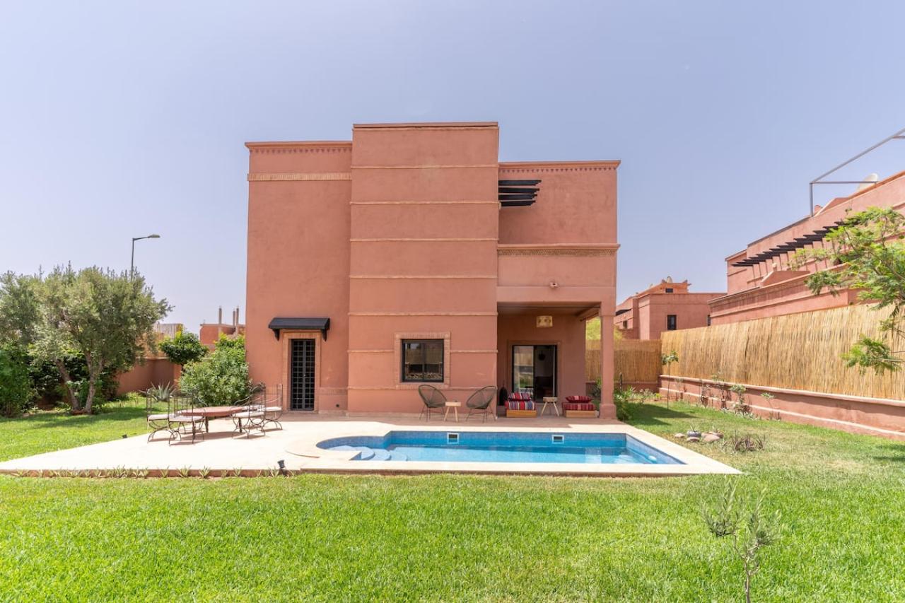 Villa Familiale avec Piscine à Louer – Atlas Golf Resort