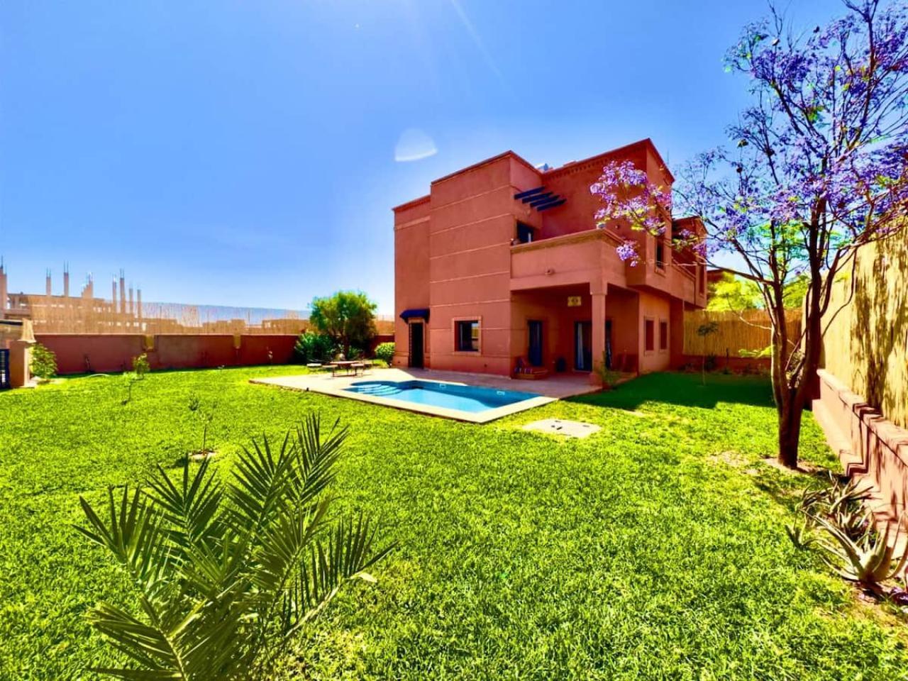 Villa Familiale avec Piscine à Louer – Atlas Golf Resort