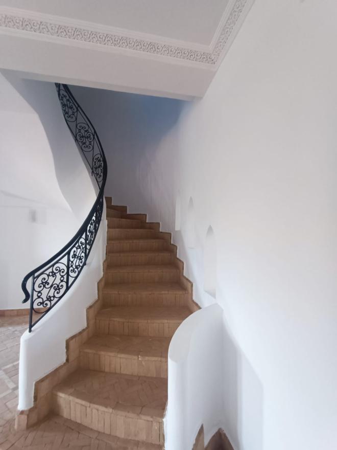 Villa Spacieuse à Louer avec Piscine Privée – Route de Casa