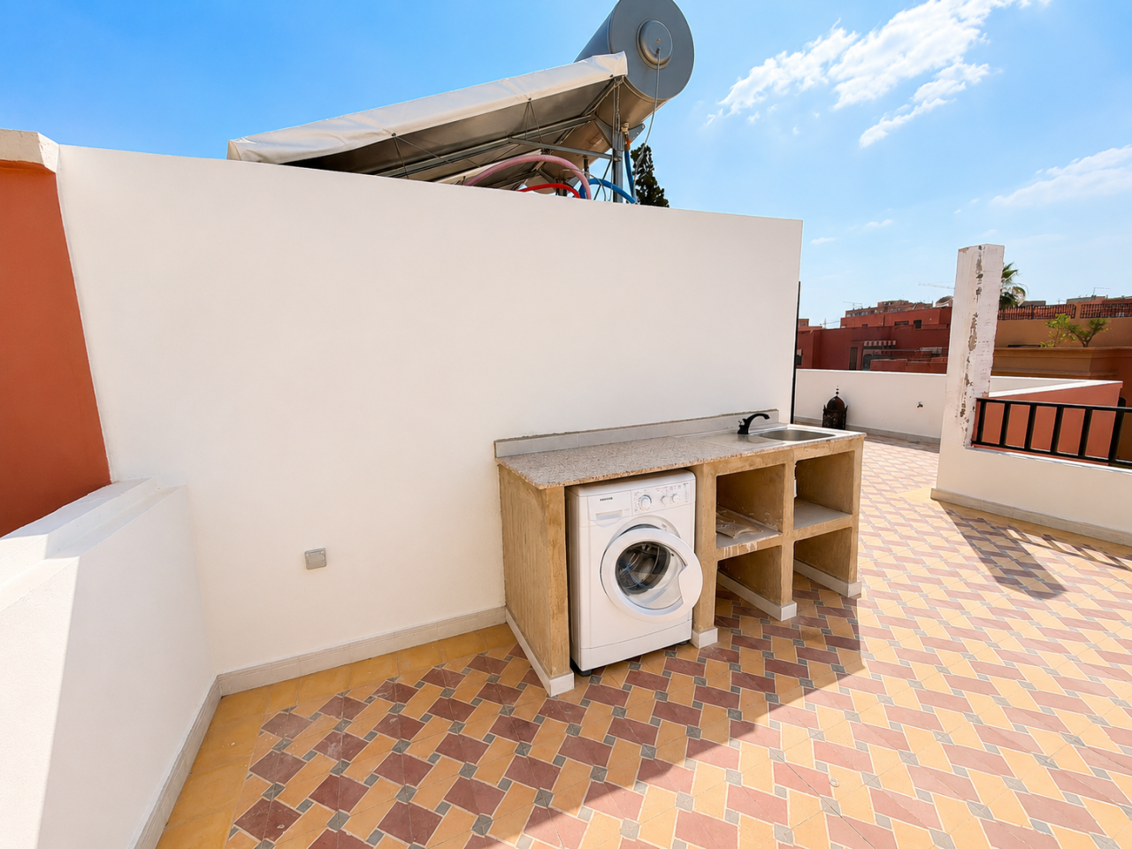 Grande Villa Familiale de 5 Chambres à Louer – Majorelle