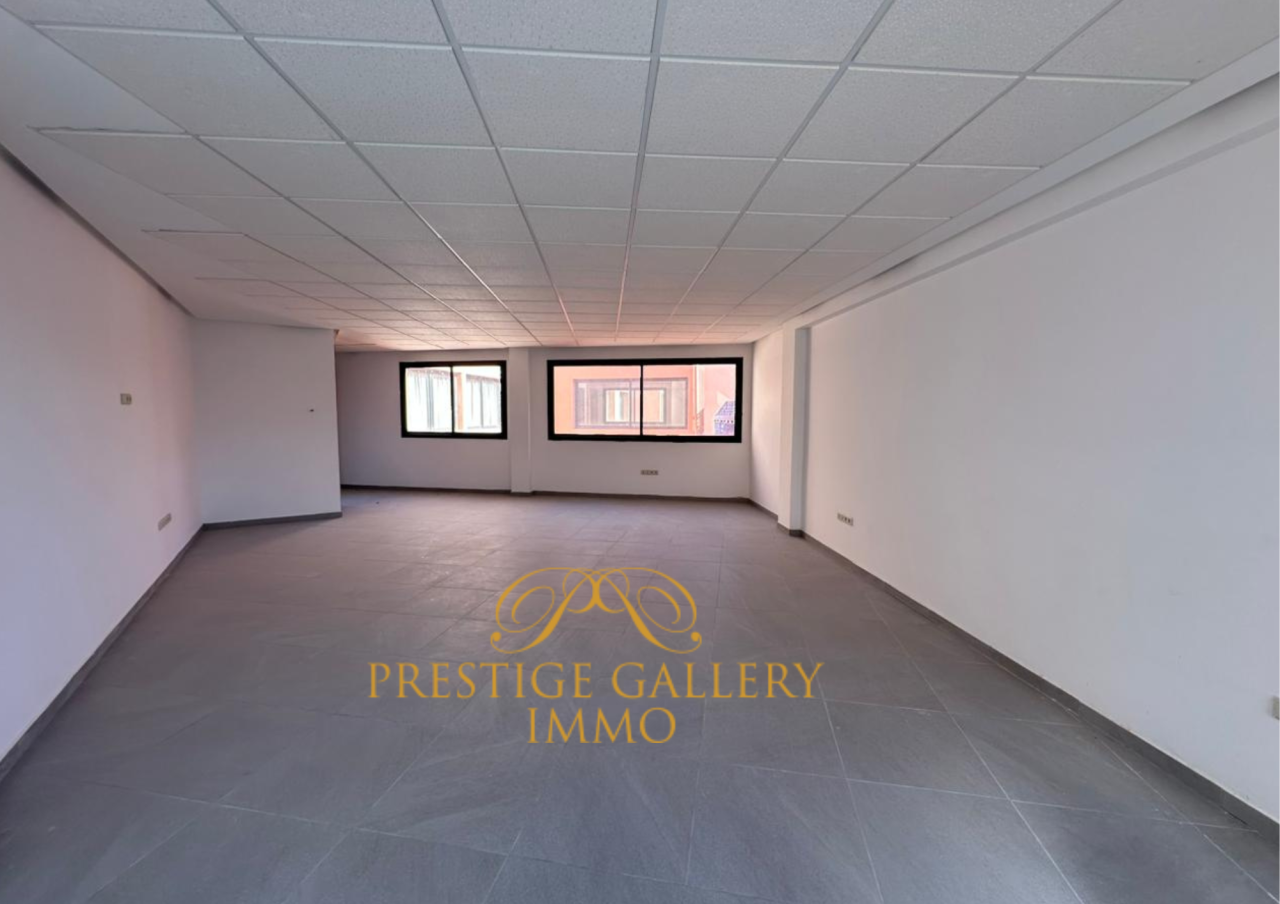 Office Space For Sale – Ideal For Multiple Business Activities In Guéliz