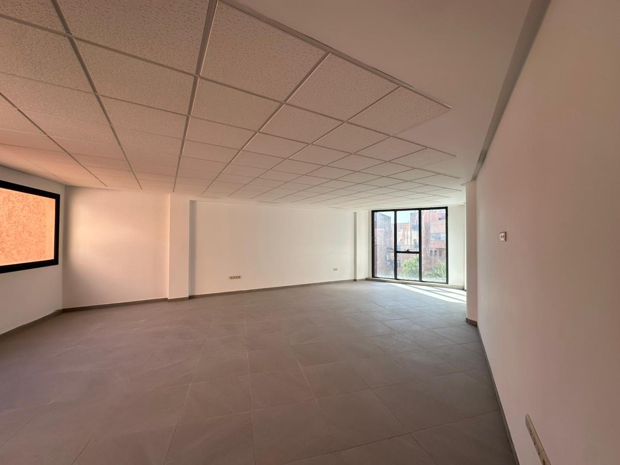 Office Space For Sale – Ideal For Multiple Business Activities In Guéliz