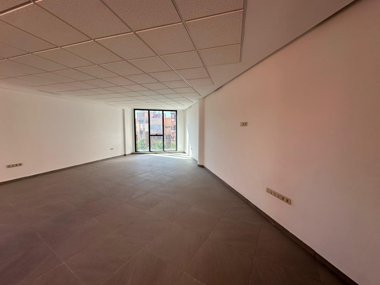 Office Space For Sale – Ideal For Multiple Business Activities In Guéliz