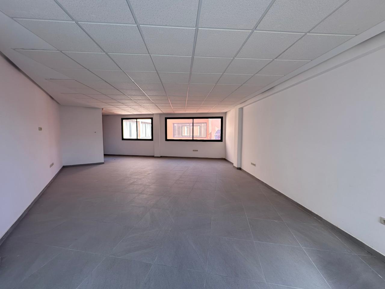 Office Space For Sale – Ideal For Multiple Business Activities In Guéliz