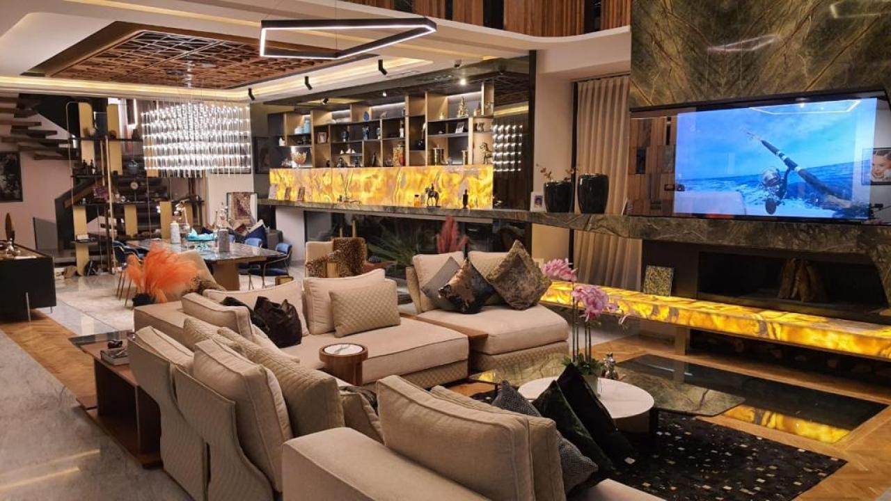 Villa d’architecte front line golf à vendre à Argan Golf – Vue lac et Atlas