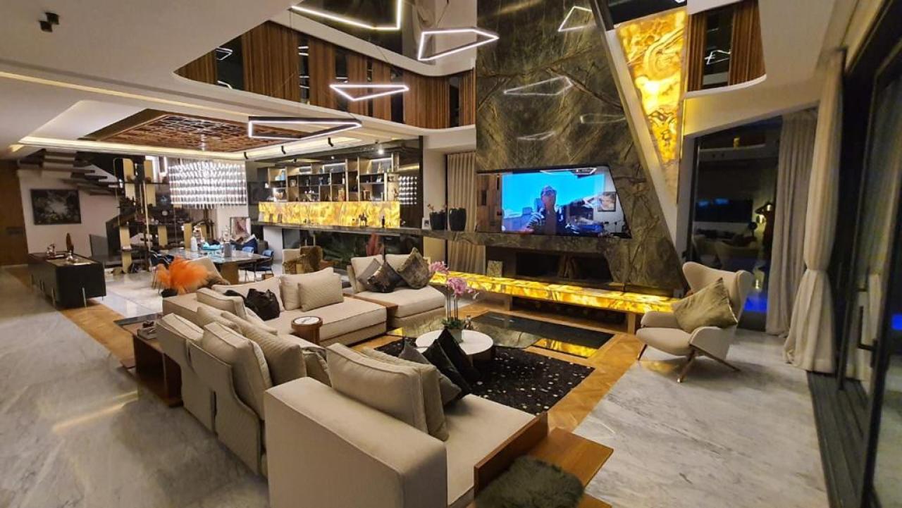 Villa d’architecte front line golf à vendre à Argan Golf – Vue lac et Atlas