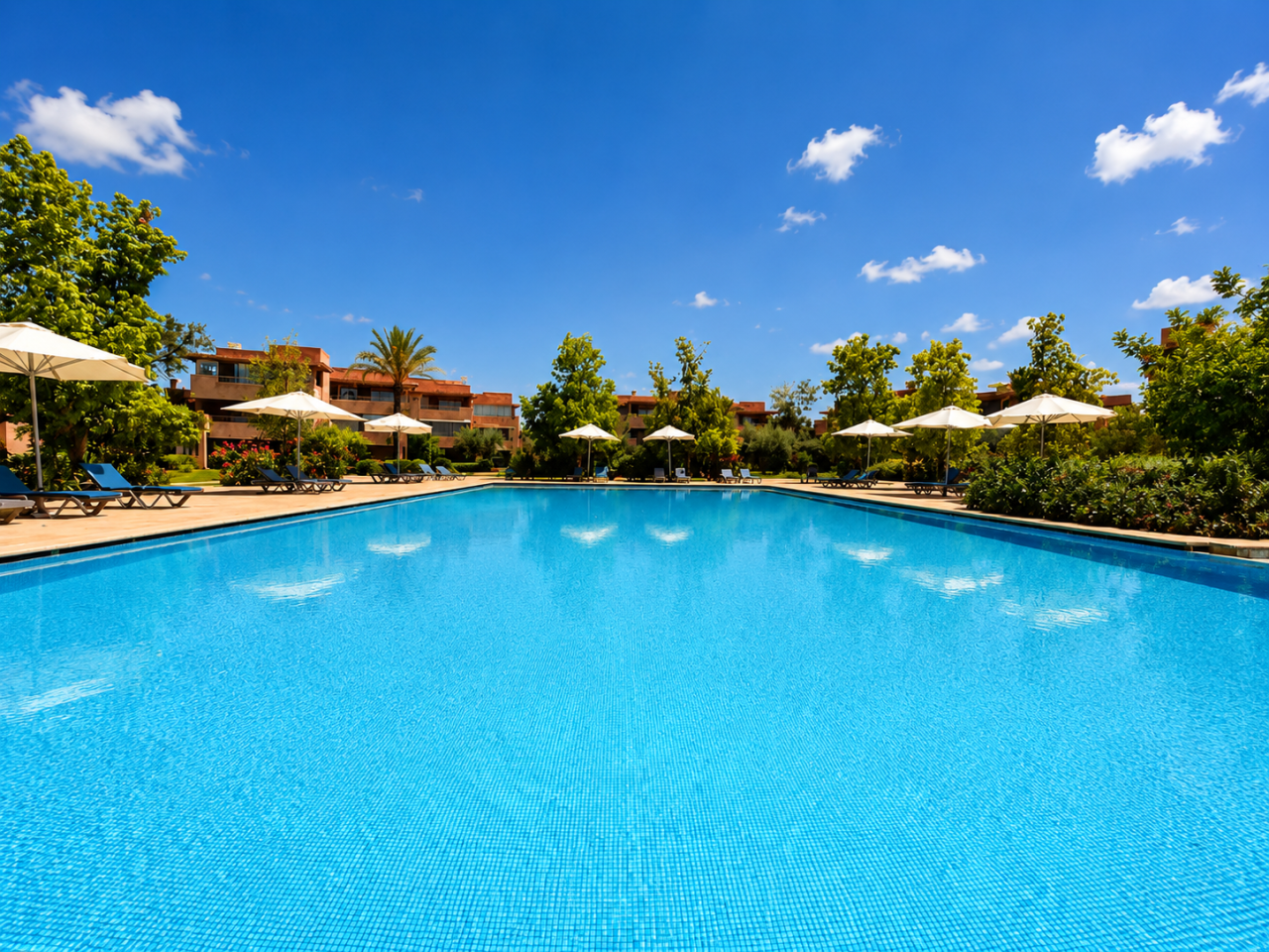 Appartement Rez De Jardin Front De Golf – Prestigia Ambre