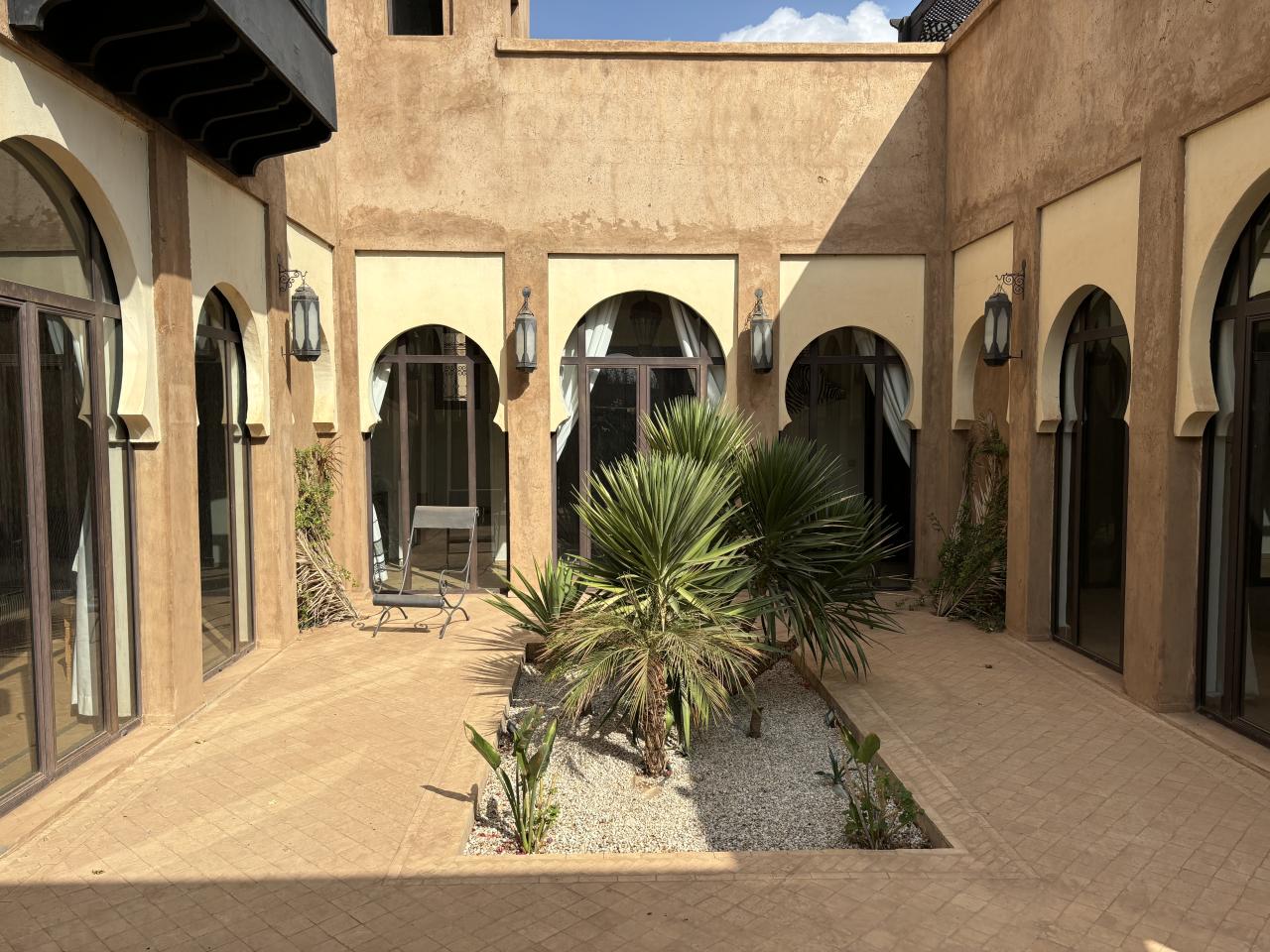 SUBLIME VILLA 3 CHAMBRES À VENDRE ROUTE DE FÈS