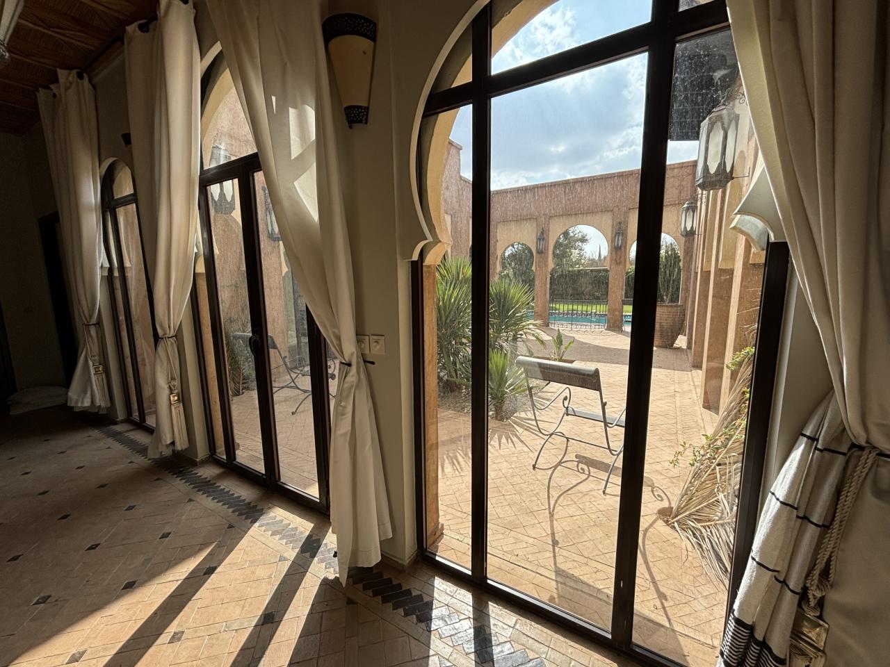 SUBLIME VILLA 3 CHAMBRES À VENDRE ROUTE DE FÈS