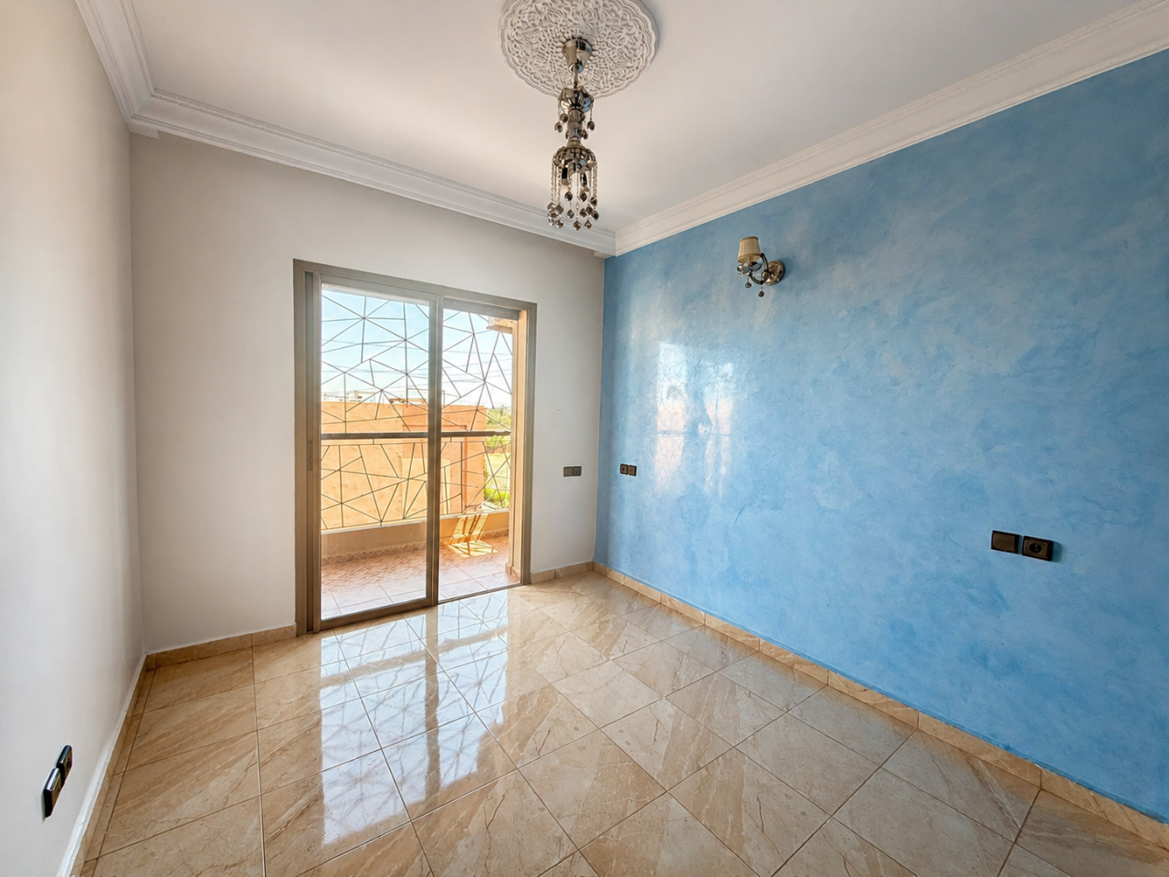 Grand Appartement Familial 3 Chambres à Vendre – Route d'Agadir
