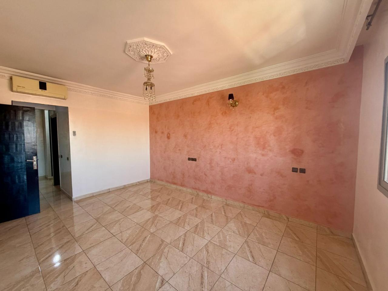Grand Appartement Familial 3 Chambres à Vendre – Route d'Agadir
