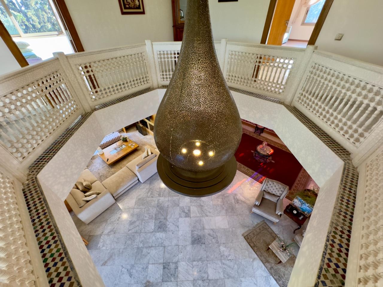 Villa de luxe contemporaine et traditionnelle – Palmeraie Marrakech