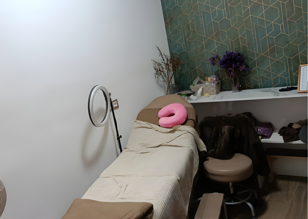 Beauty Salon Business for Sale in California District – Casablanca