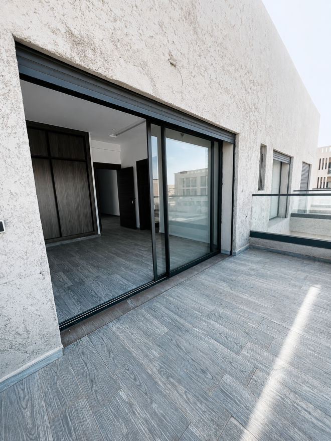 Villa d’Exception à Vendre – Proche Golfs et Hôtels de Prestige – Route d’Amizmiz