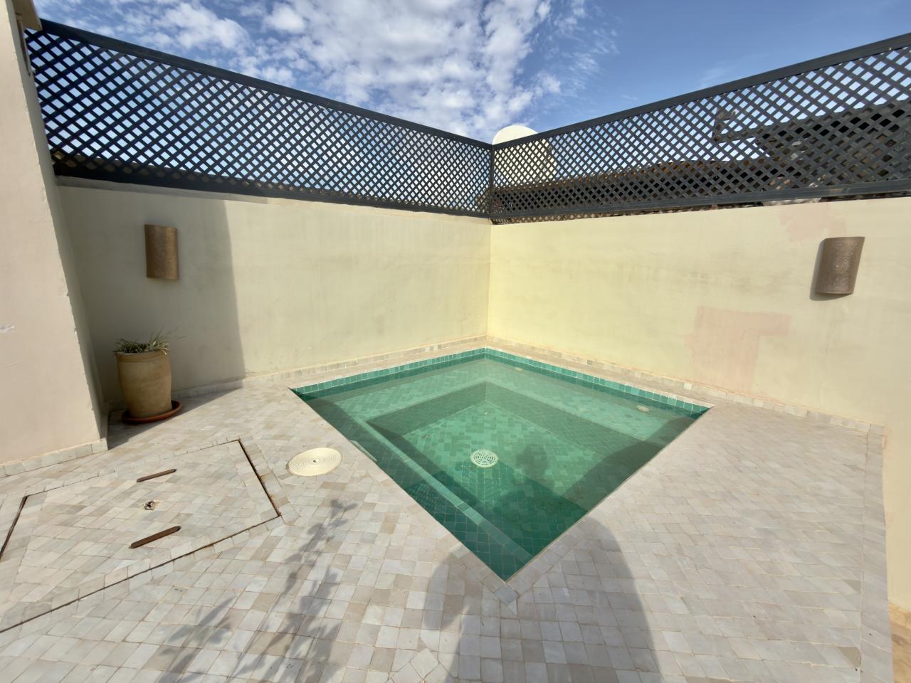 Riad Tout Neuf de 4 Chambres à vendre en Medina