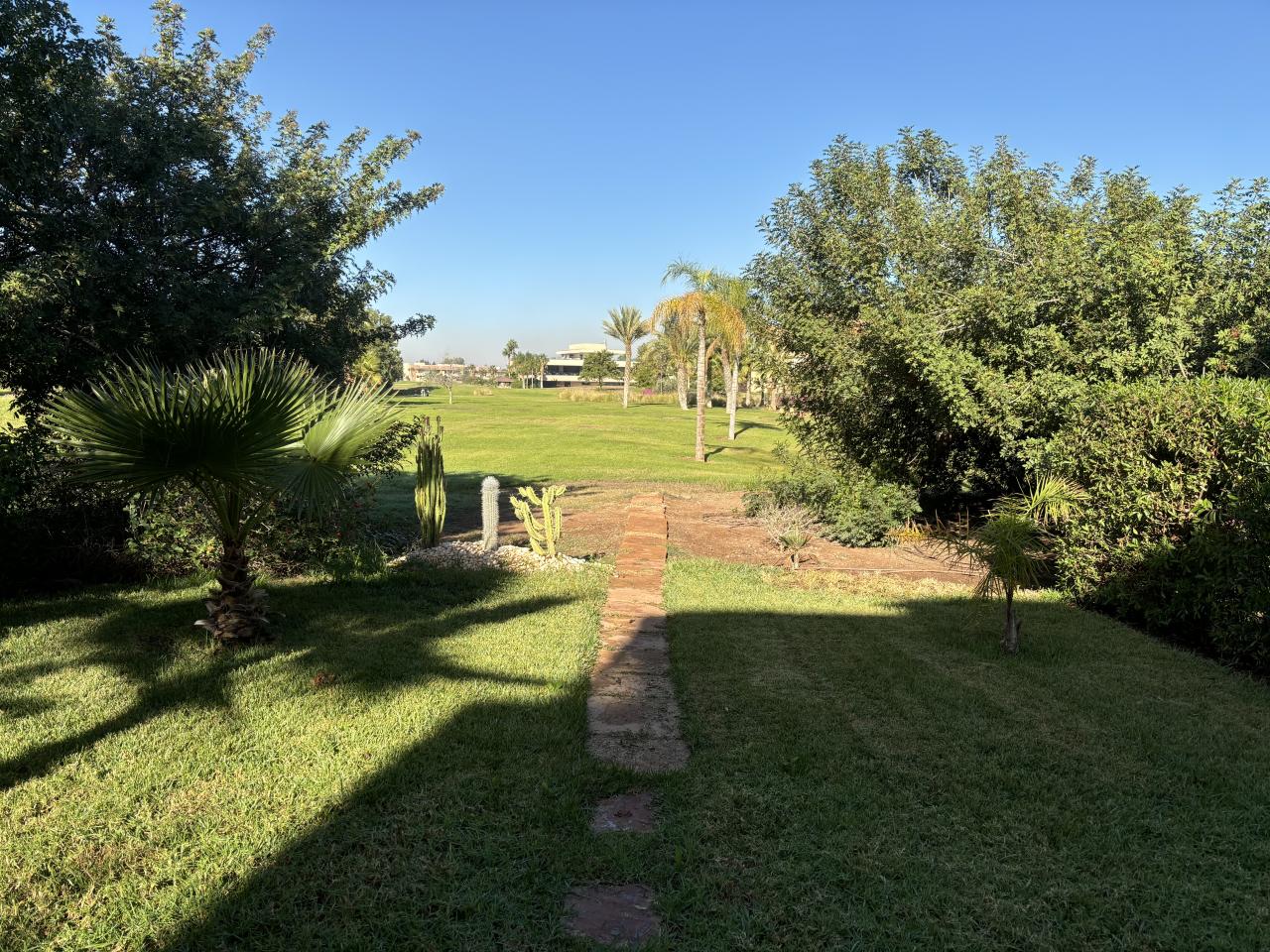 MAGNIFIQUE REZ DE JARDIN 2 CHAMBRES PRESTIGIA TOPAZE À LOUER