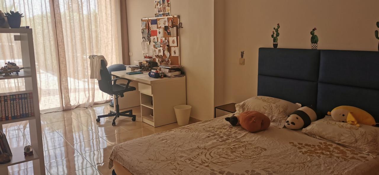 Villa 5 chambres à louer non meublée sur route de casa